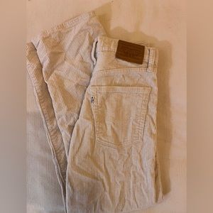 Levi’s Ribcage Straight Corduroy Off White Jeans (size 24)